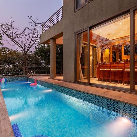 The Blue Horizon By Stayvista - Featuring A Beach-View Villa With A Swimming Pool, Indoor Games, And A Relaxing Balcony Alībāg Dış mekan fotoğraf